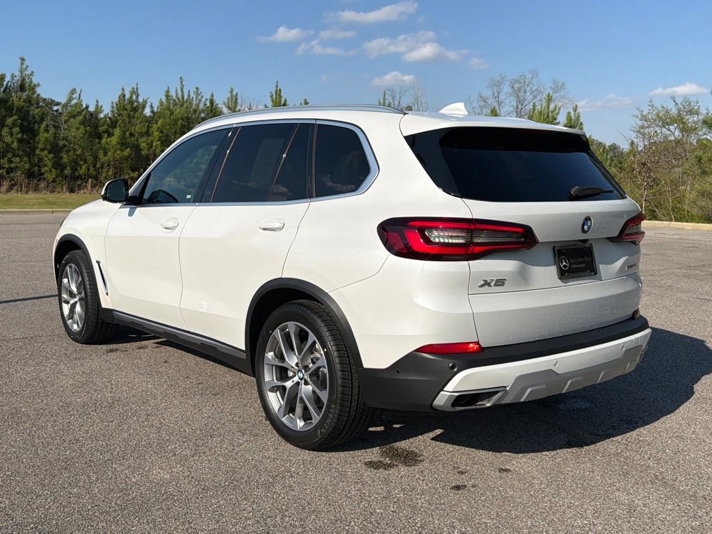 Used 2022 BMW X5 sDrive40i w/ Premium Package image 9