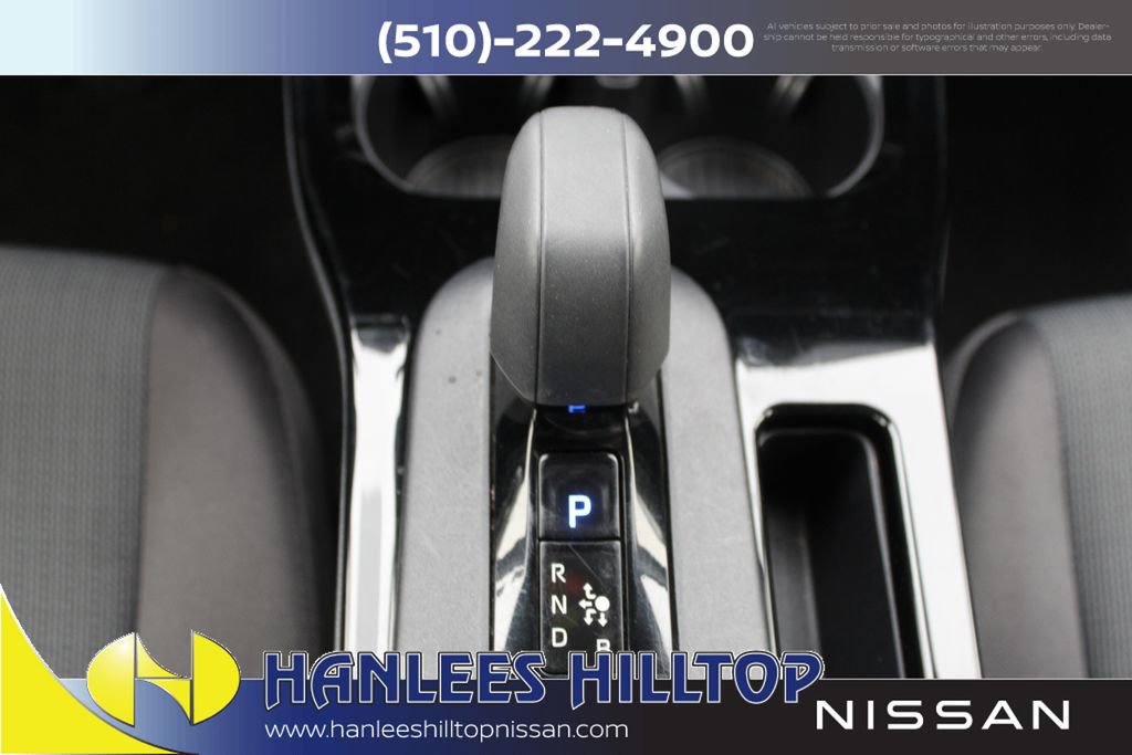 Used 2024 Toyota Prius LE image 18