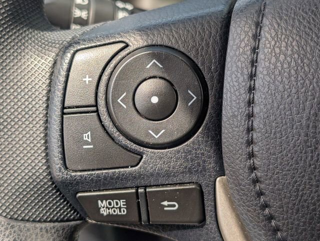 Used 2015 Toyota RAV4 XLE image 25