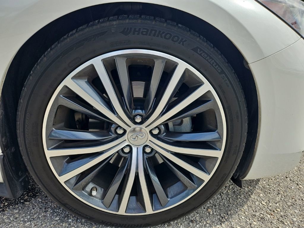 Used 2018 INFINITI Q60 3.0t Luxe w/ Sensory Package 3.0T Luxe RWD image 12