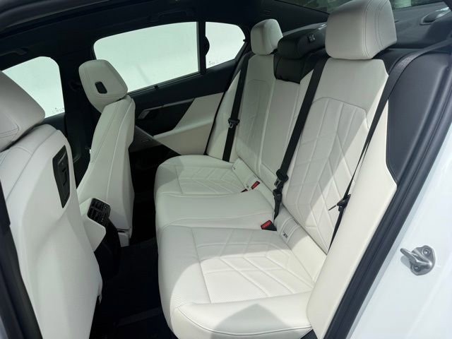 Used 2026 BMW 530i xDrive w/ Executive Package image 11