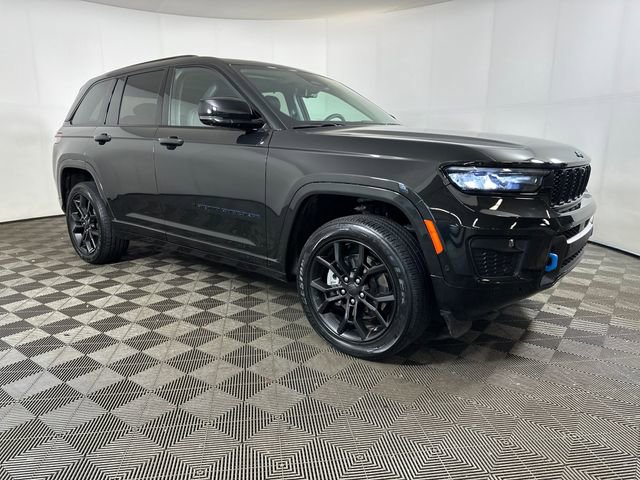 Used 2023 Jeep Grand Cherokee 30th Anniversary image 2