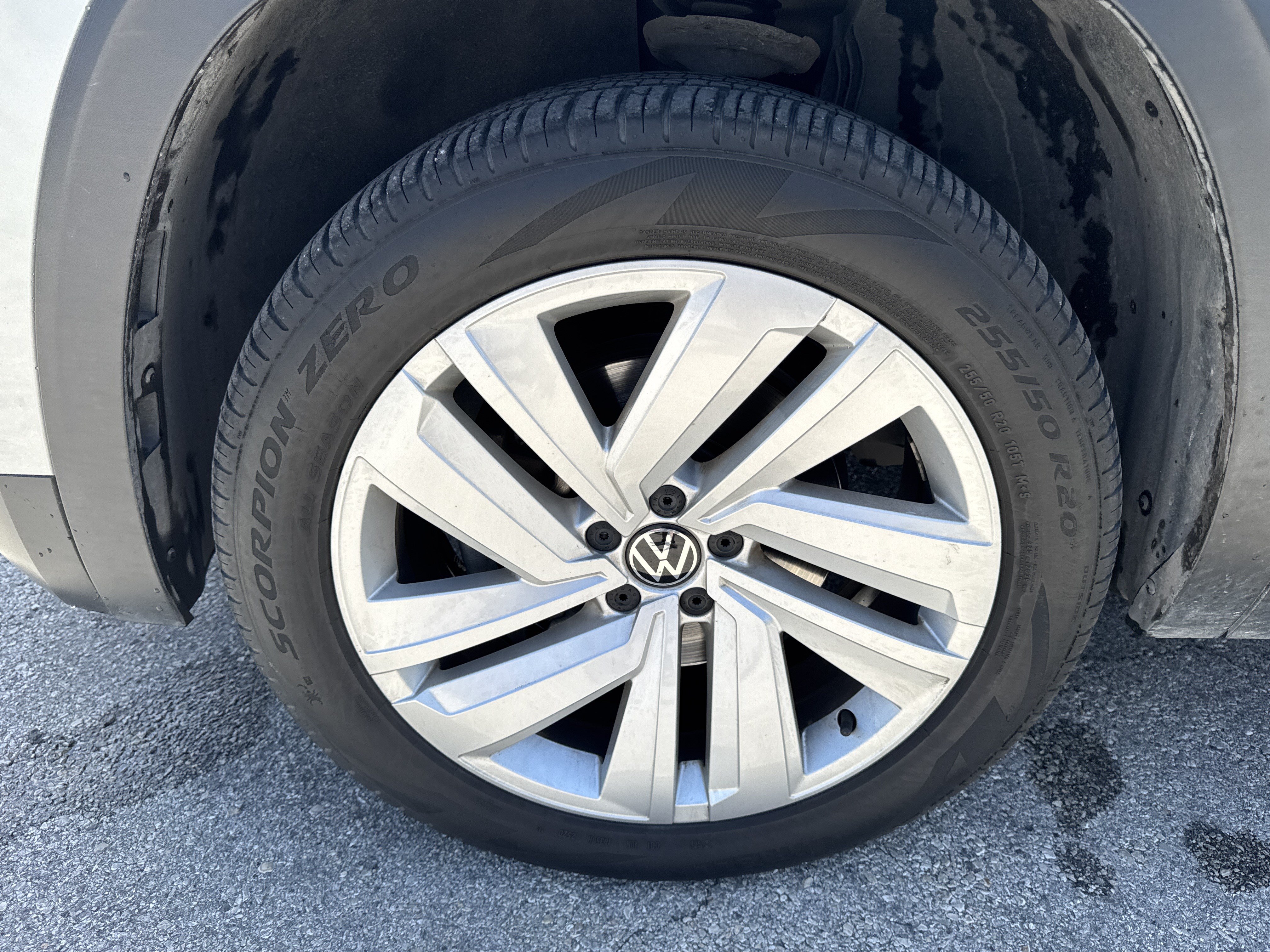 Used 2021 Volkswagen Atlas SEL FWD image 9