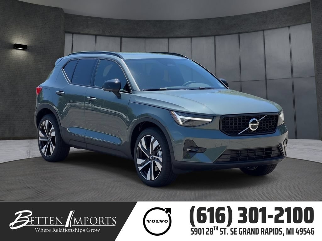 New 2026 Volvo XC40 B5 Ultra w/ Protection Package Premier