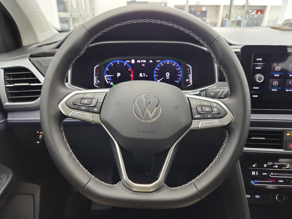 New 2026 Volkswagen Taos SEL image 11