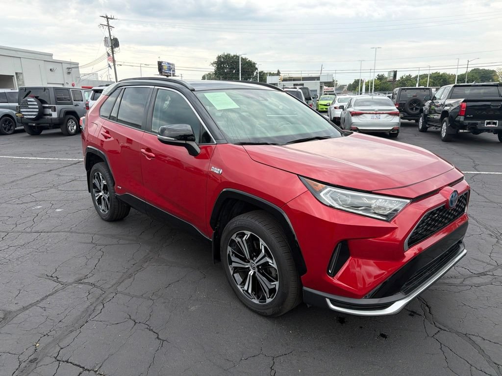 Used 2021 Toyota RAV4 XSE w/ Weather Package AWD/4WD image 4