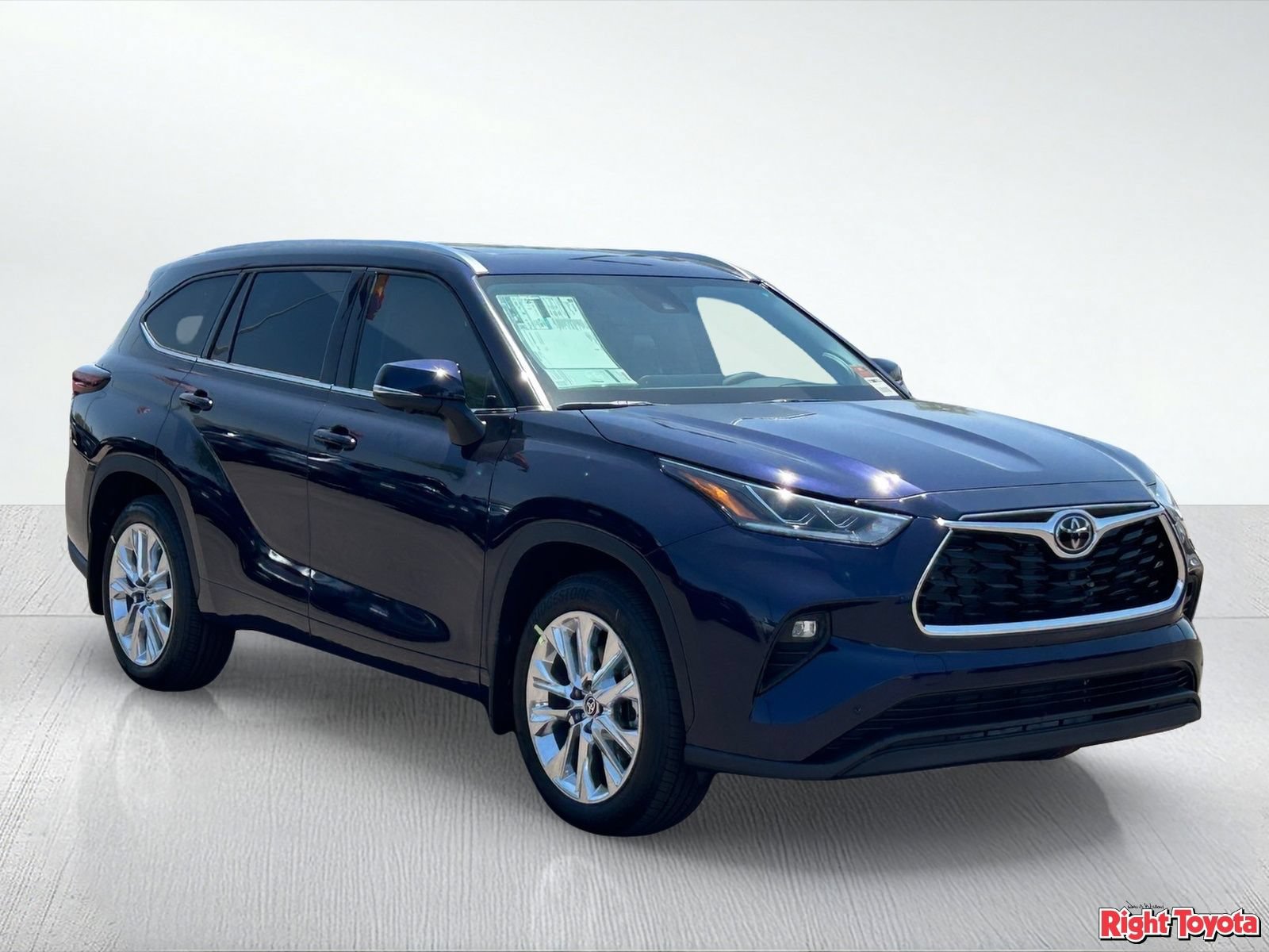 New 2026 Toyota Highlander Limited AWD/4WD image 8