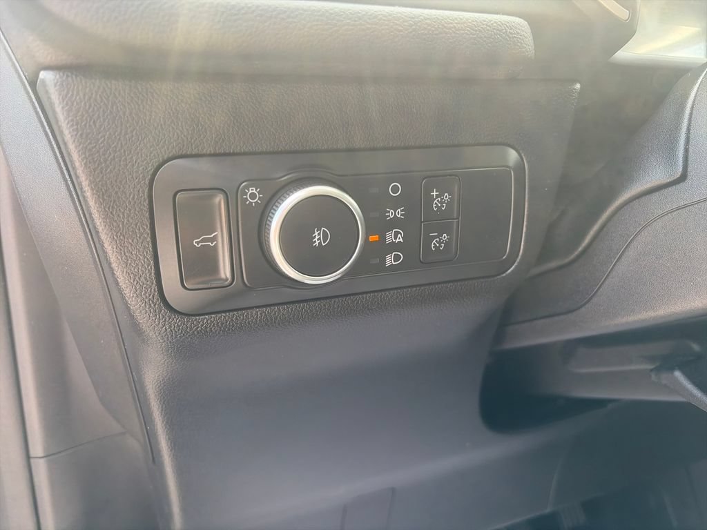 Used 2022 Ford Escape SEL w/ Technology Package FWD image 31