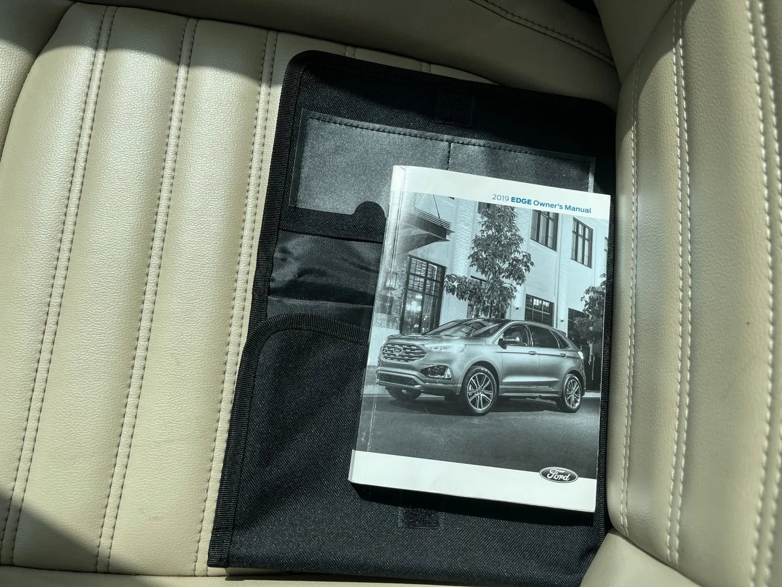 Used 2019 Ford Edge SEL w/ Equipment Group 201A image 18