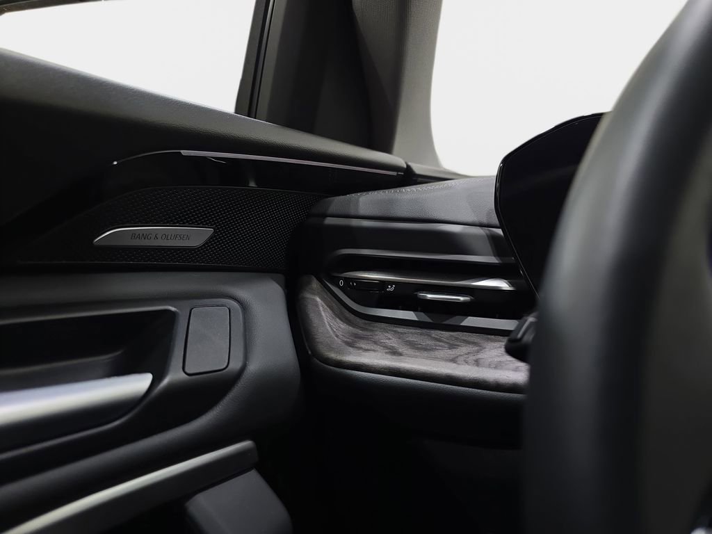 Certified 2025 Audi Q5 Prestige image 28