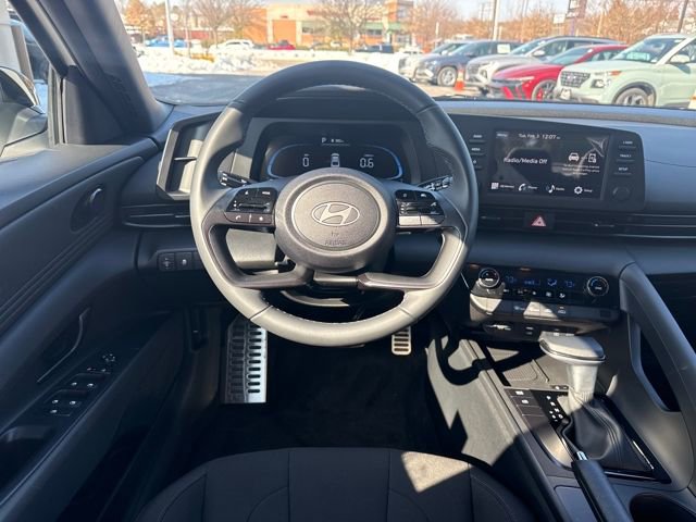 Certified 2025 Hyundai Elantra Sport image 13