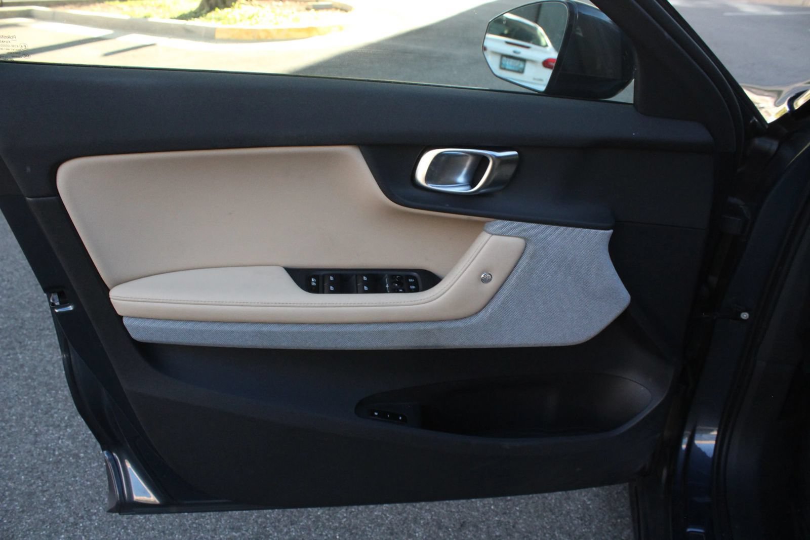 Used 2021 Polestar Polestar 2 w/ Performance Package AWD/4WD image 15