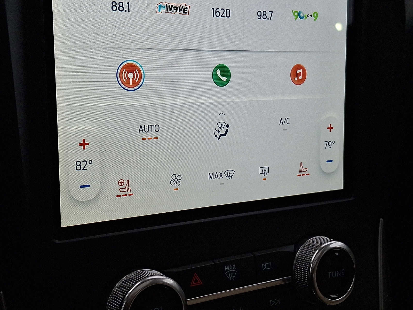 Used 2022 Ford Edge SEL w/ Convenience Package image 15