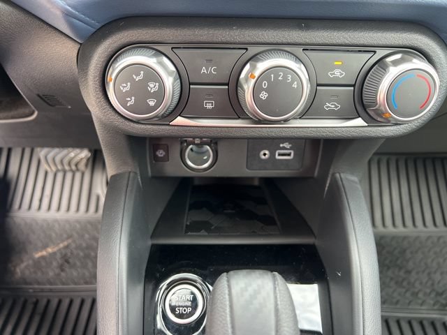 Used 2025 Nissan Versa SV w/ Trunk Package FWD image 14