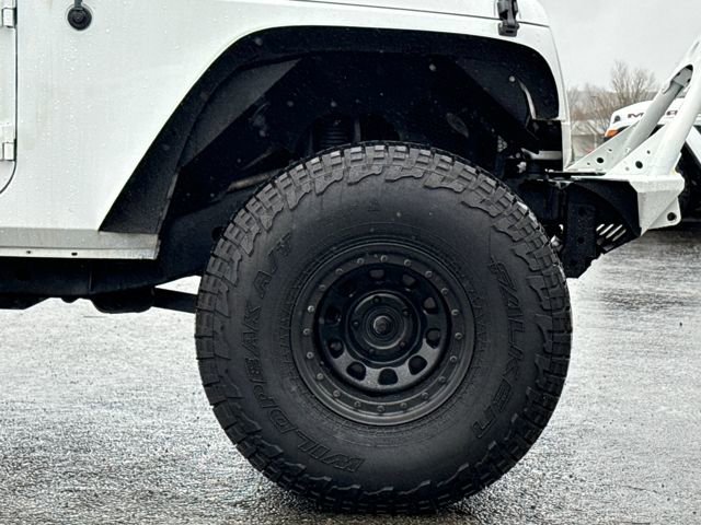 Used 2017 Jeep Wrangler Sport AWD/4WD image 8