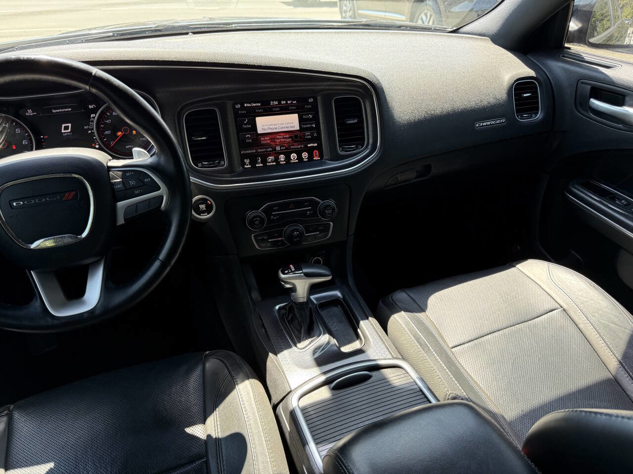 Used 2015 Dodge Charger SXT w/ AWD Plus Group image 19