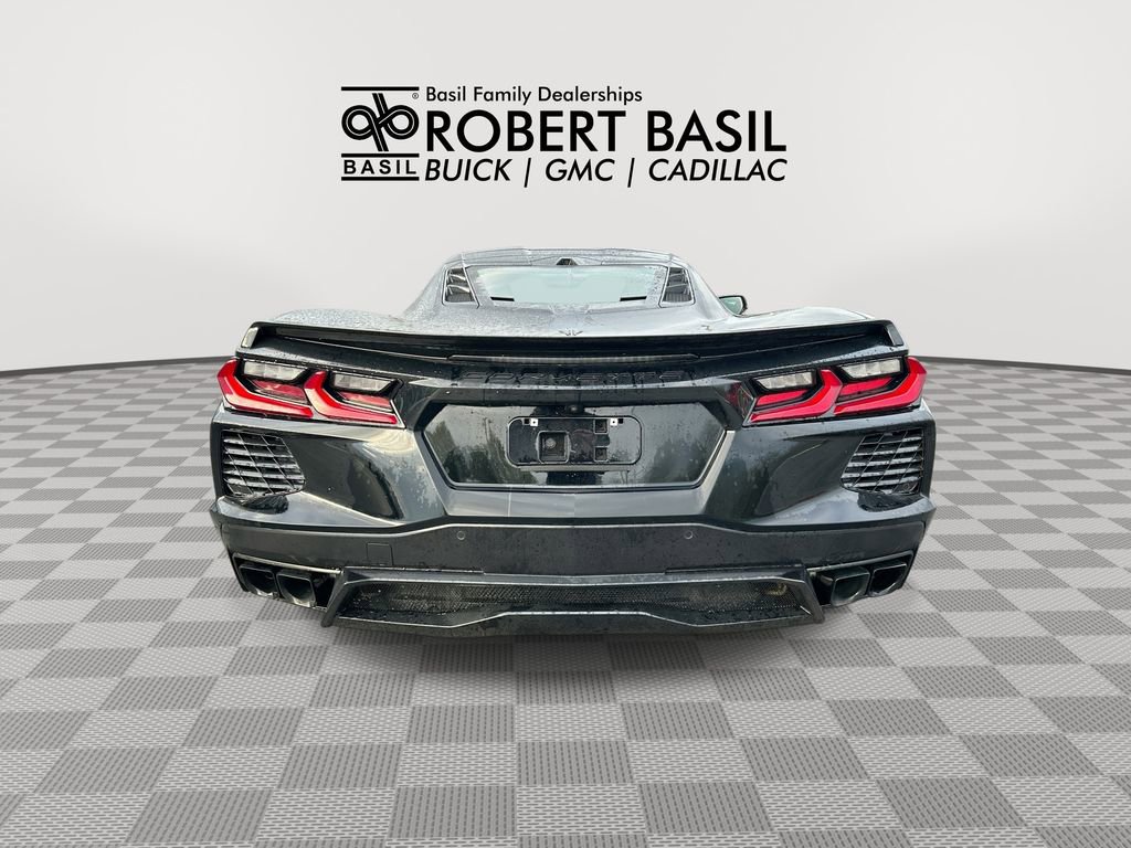 Used 2024 Chevrolet Corvette Stingray Coupe w/ Body-Color Dual Roof Package RWD image 7