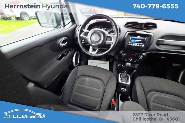 Used 2018 Jeep Renegade Latitude w/ Cold Weather Group AWD/4WD image 10