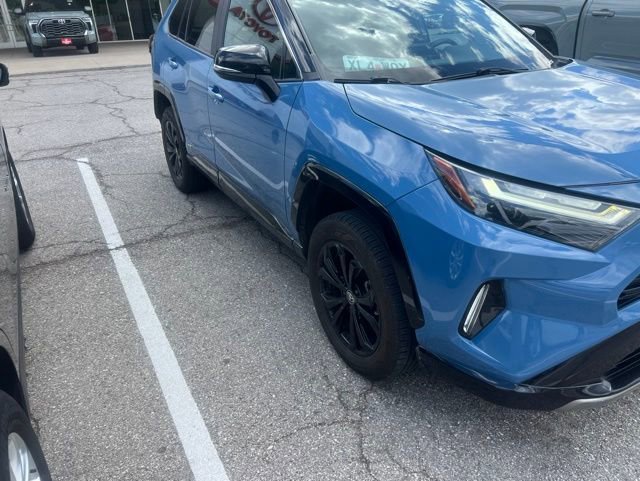 Used 2022 Toyota RAV4 XSE AWD/4WD image 6