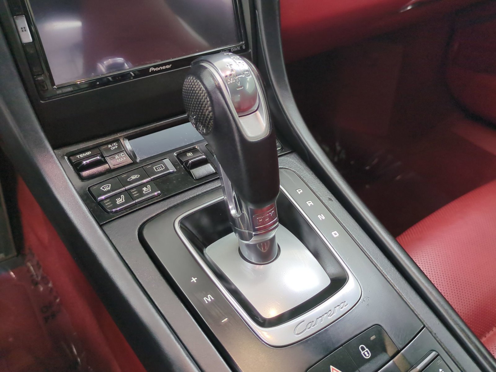 Used 2015 Porsche 911 Carrera 4S image 13