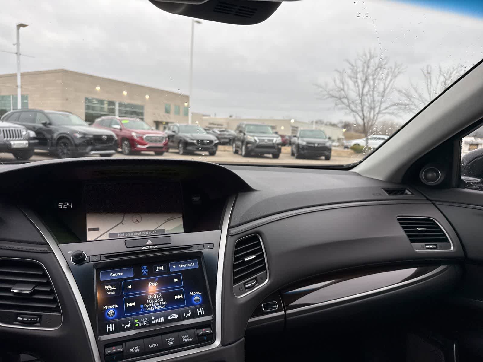 Used 2017 Acura RLX w/ Advance Package FWD image 21