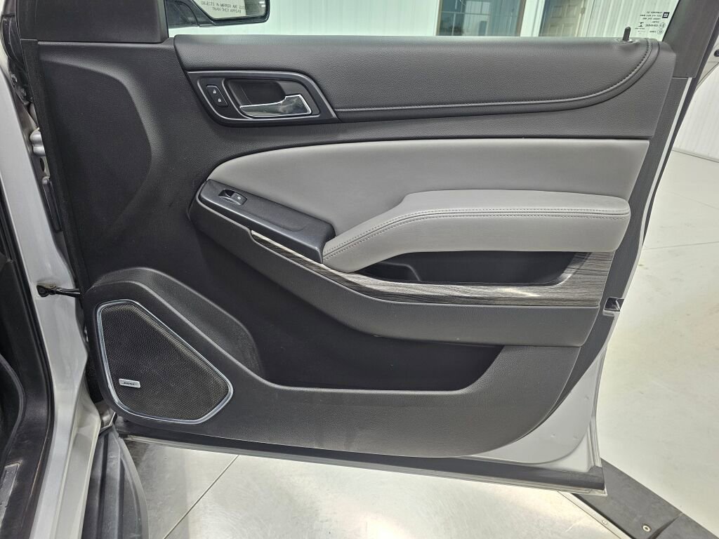 Used 2015 Chevrolet Suburban LT AWD/4WD image 34