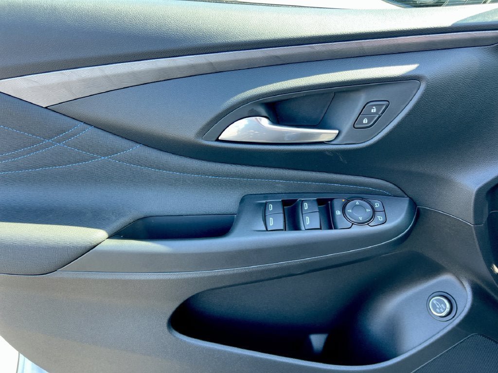 New 2026 Buick Envista Sport Touring w/ Convenience I Package FWD image 19