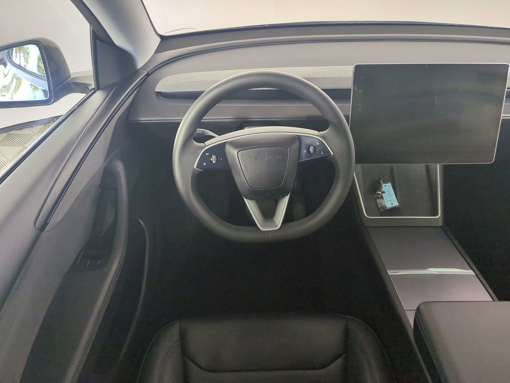 Used 2026 Tesla Model Y Long Range image 19