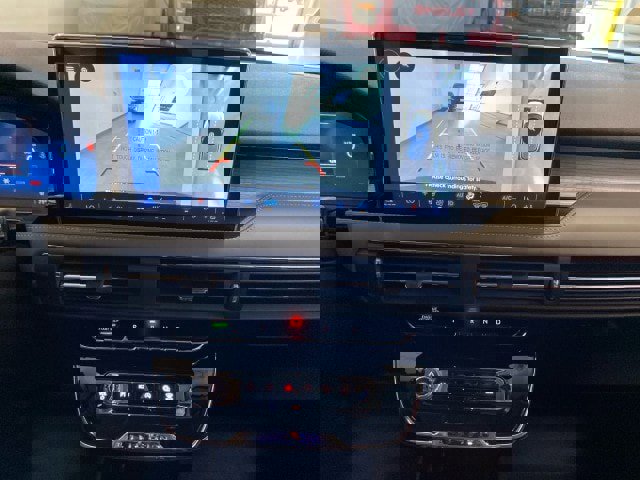 New 2024 Lincoln Corsair AWD w/ Equipment Group 101A image 28