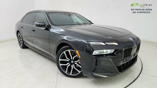 Used 2023 BMW 740i w/ Parking Assistance Package RWD image 1
