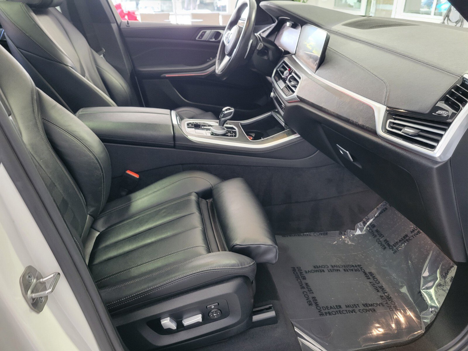 Used 2022 BMW X5 sDrive40i w/ M Sport Package RWD image 17