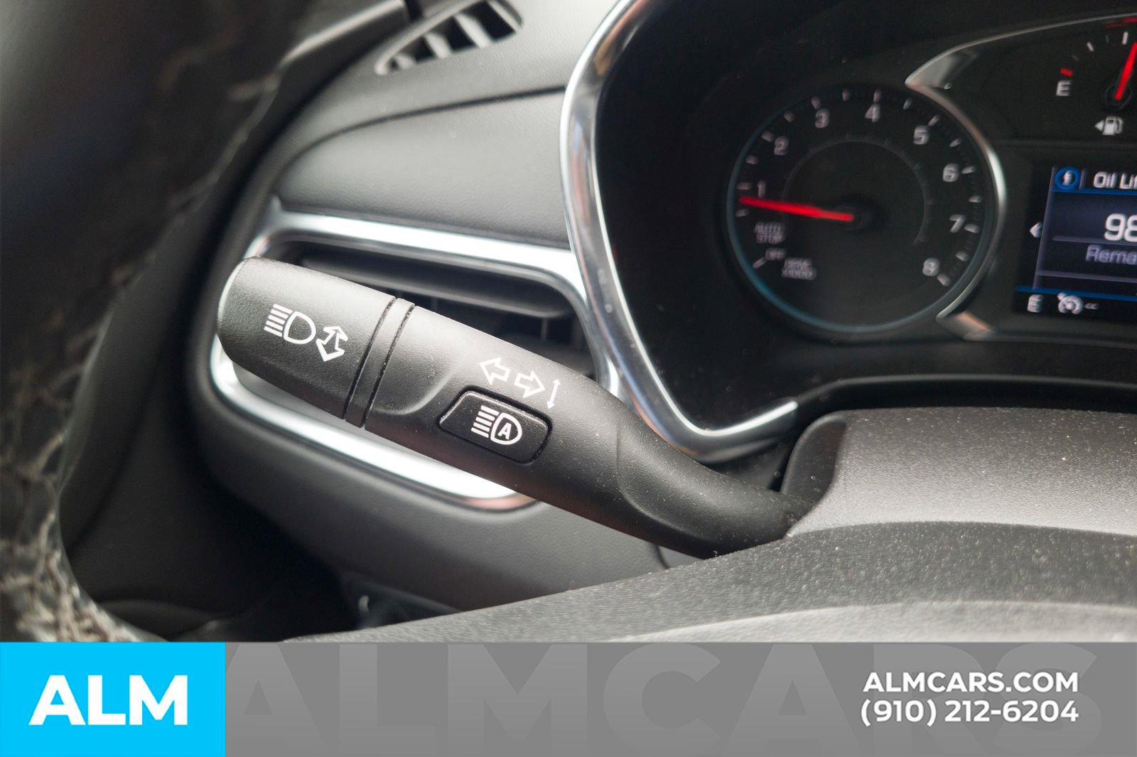 Used 2024 Chevrolet Equinox LT FWD image 35