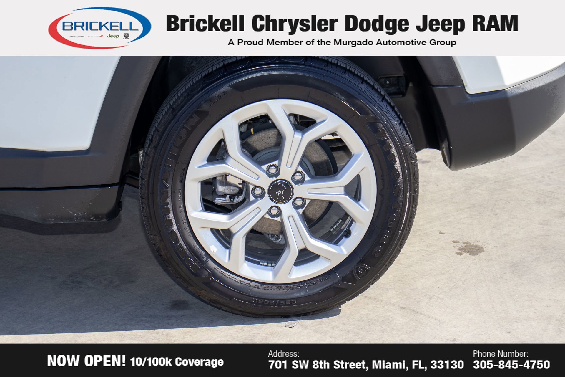 Used 2025 Jeep Compass Latitude image 36