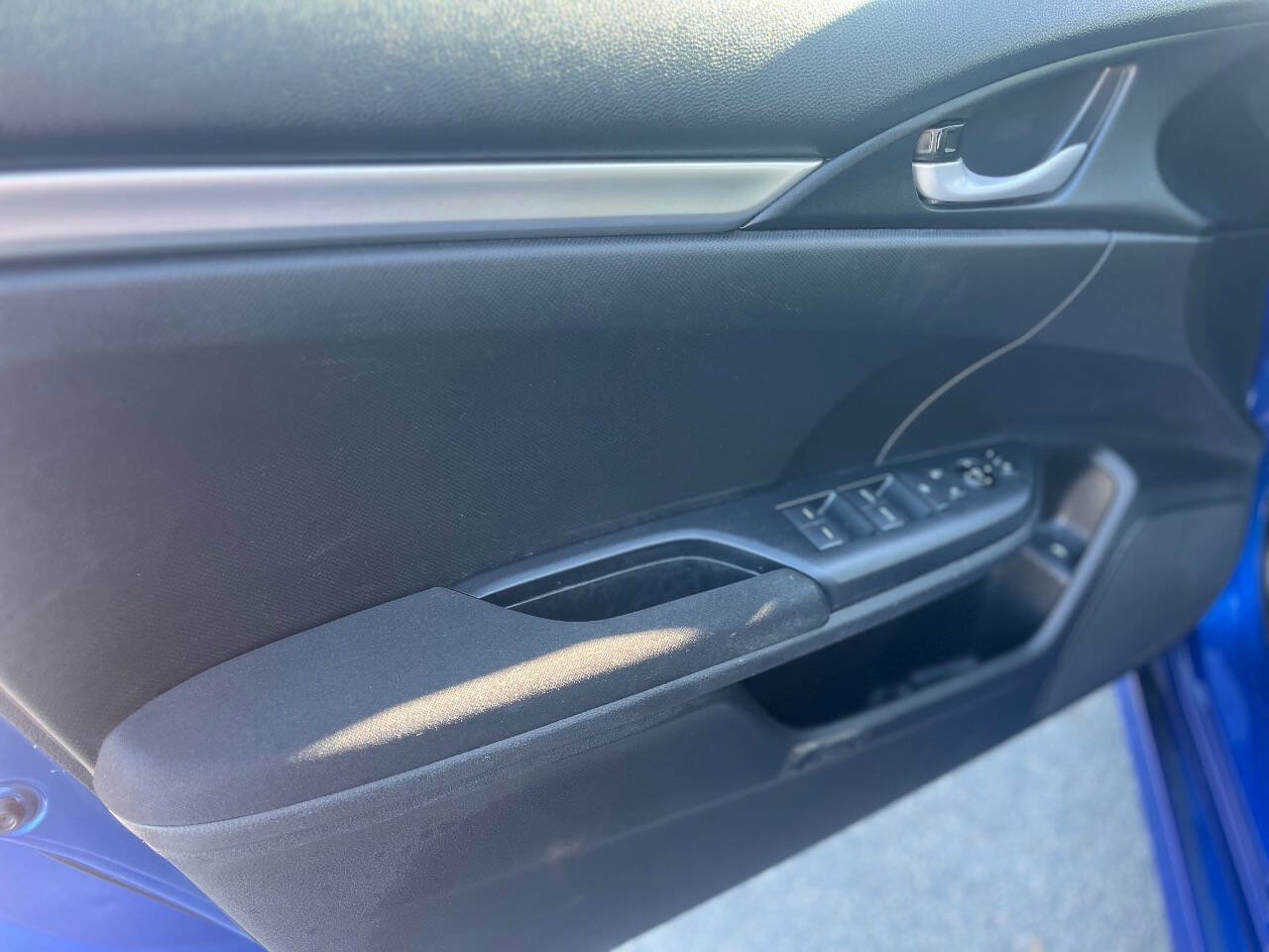 Used 2018 Honda Civic LX image 11