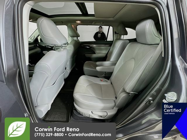 Used 2021 Toyota Highlander Platinum AWD/4WD image 28