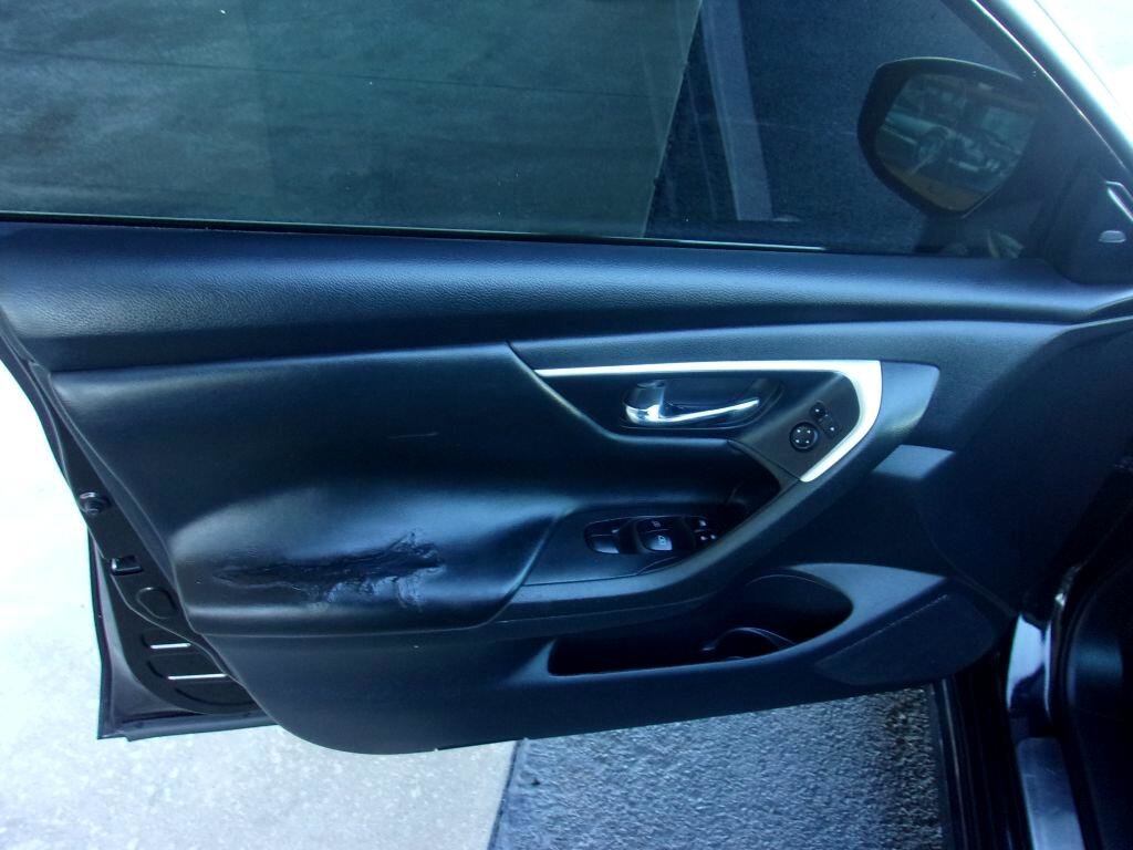 Used 2017 Nissan Altima 2.5 SV w/ Convenience Package image 9