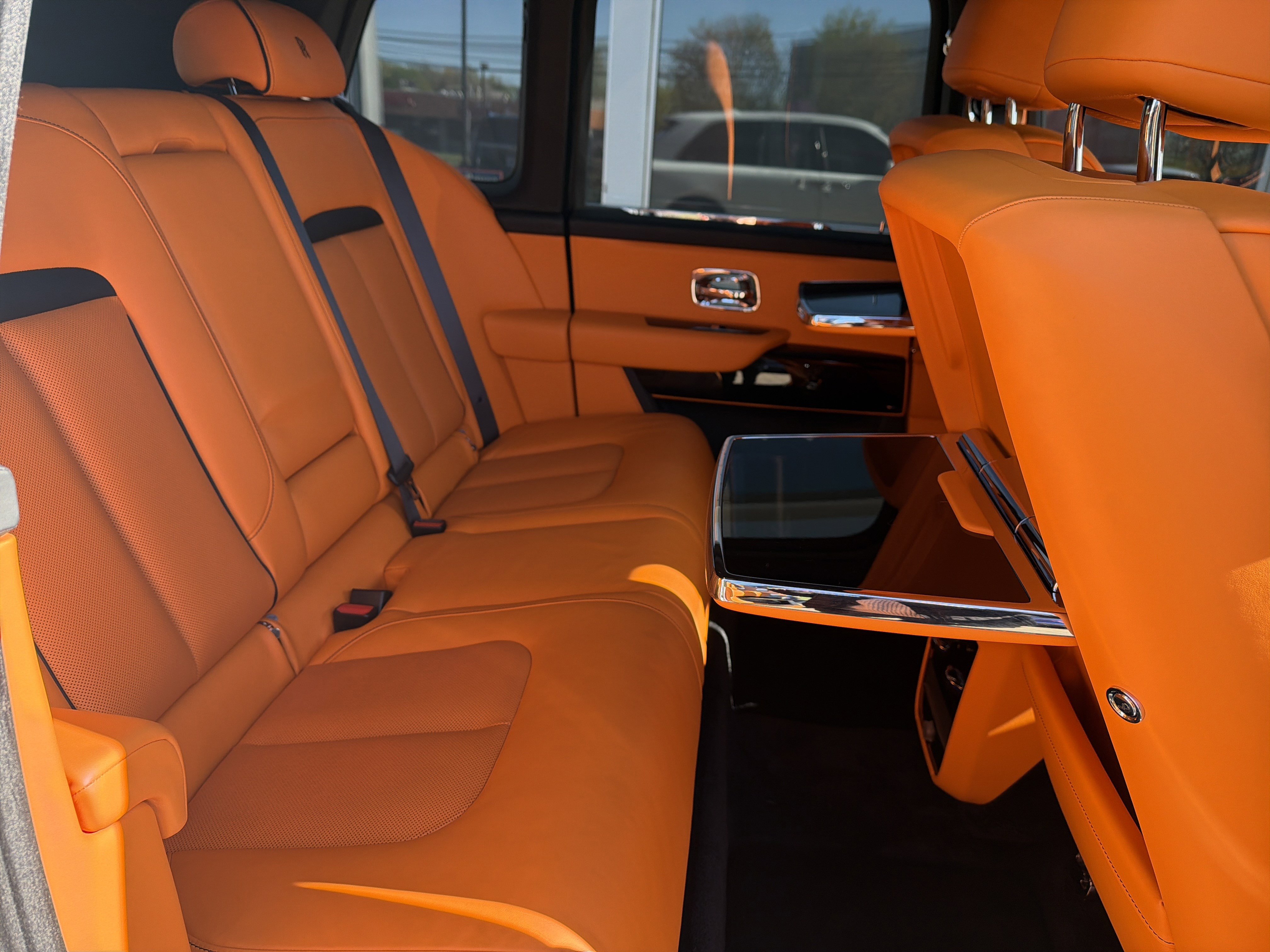 Used 2024 Rolls-Royce Cullinan w/ Dark Exterior Package image 52