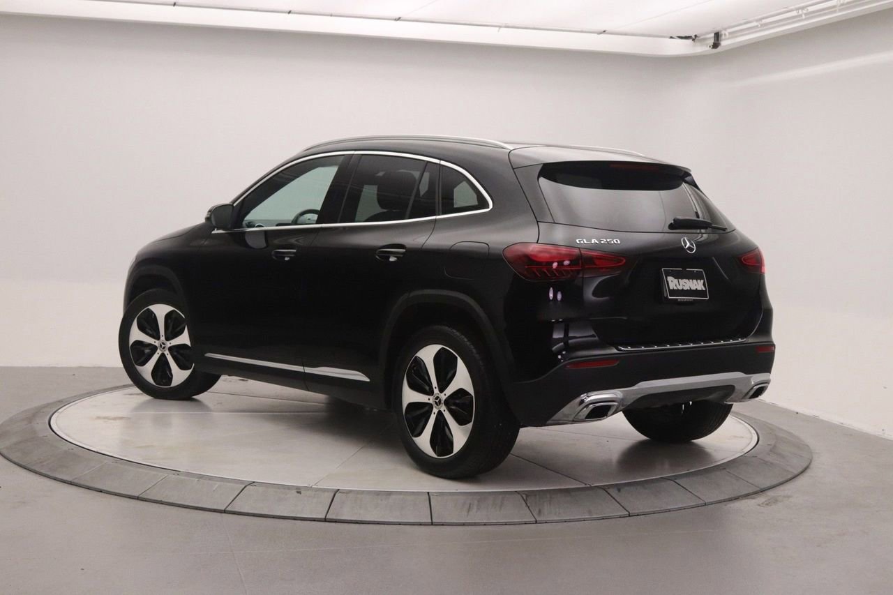 New 2026 Mercedes-Benz GLA 250 image 2