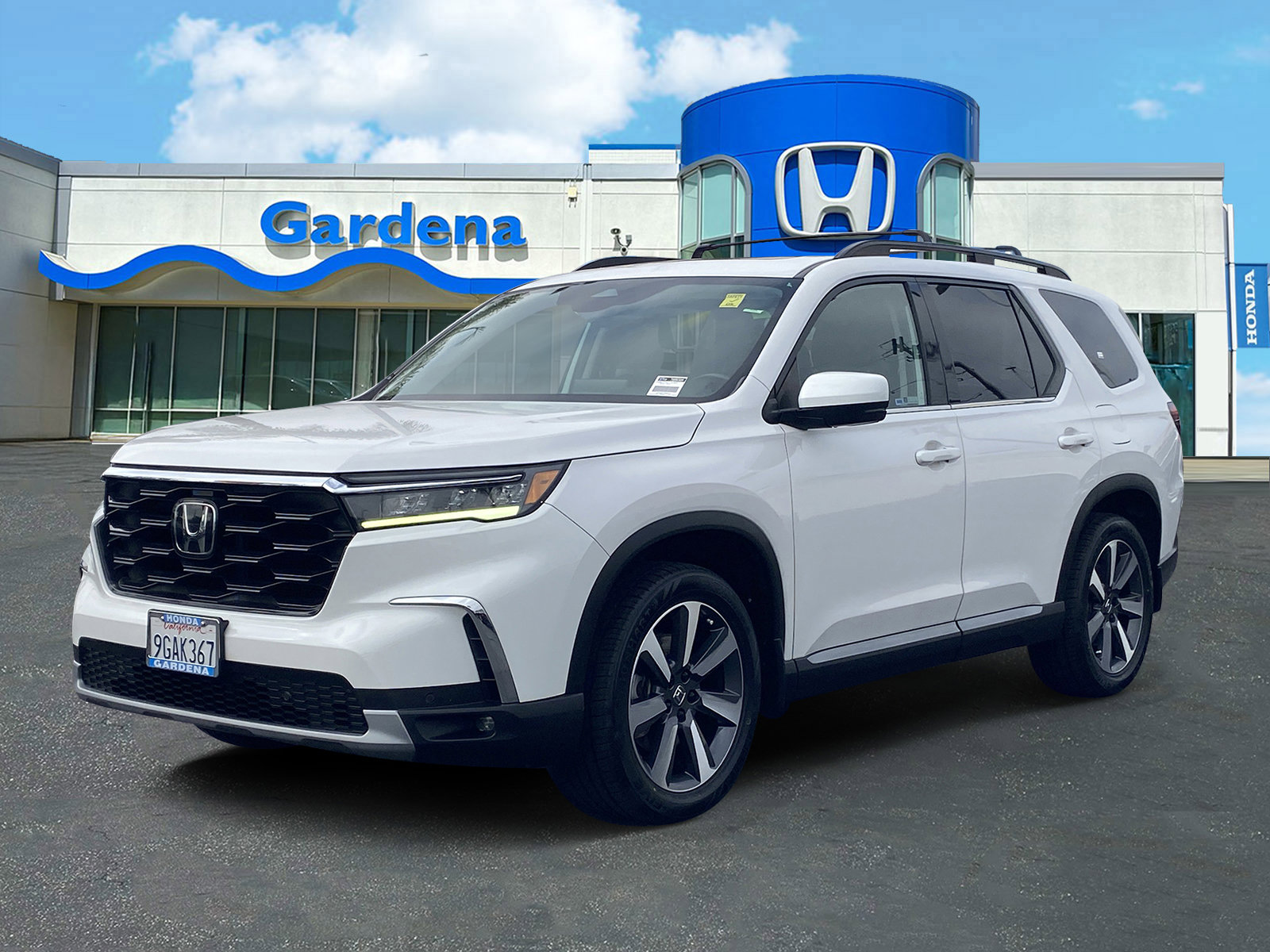 Certified 2023 Honda Pilot Touring image 3