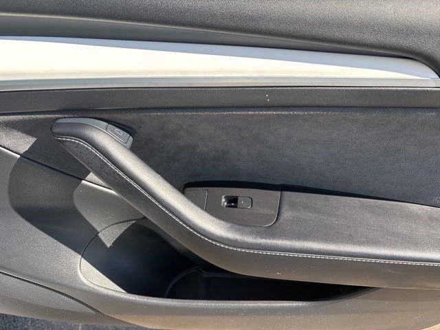 Used 2021 Tesla Model 3 Standard Range Plus image 37