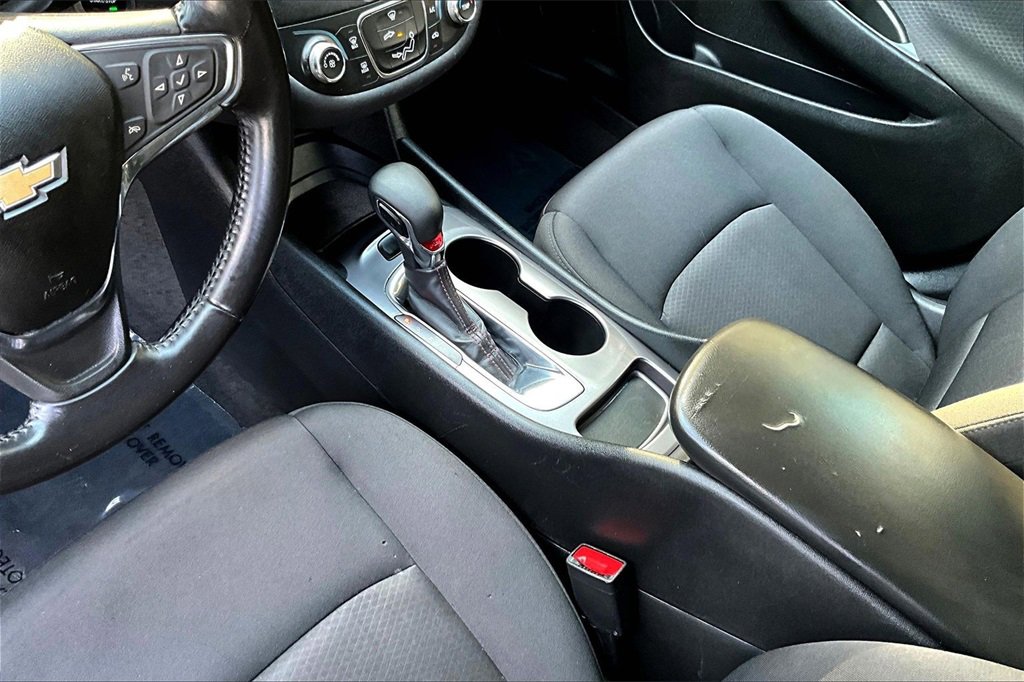 Certified 2021 Chevrolet Malibu RS w/ LPO, Floor Liner Package image 16