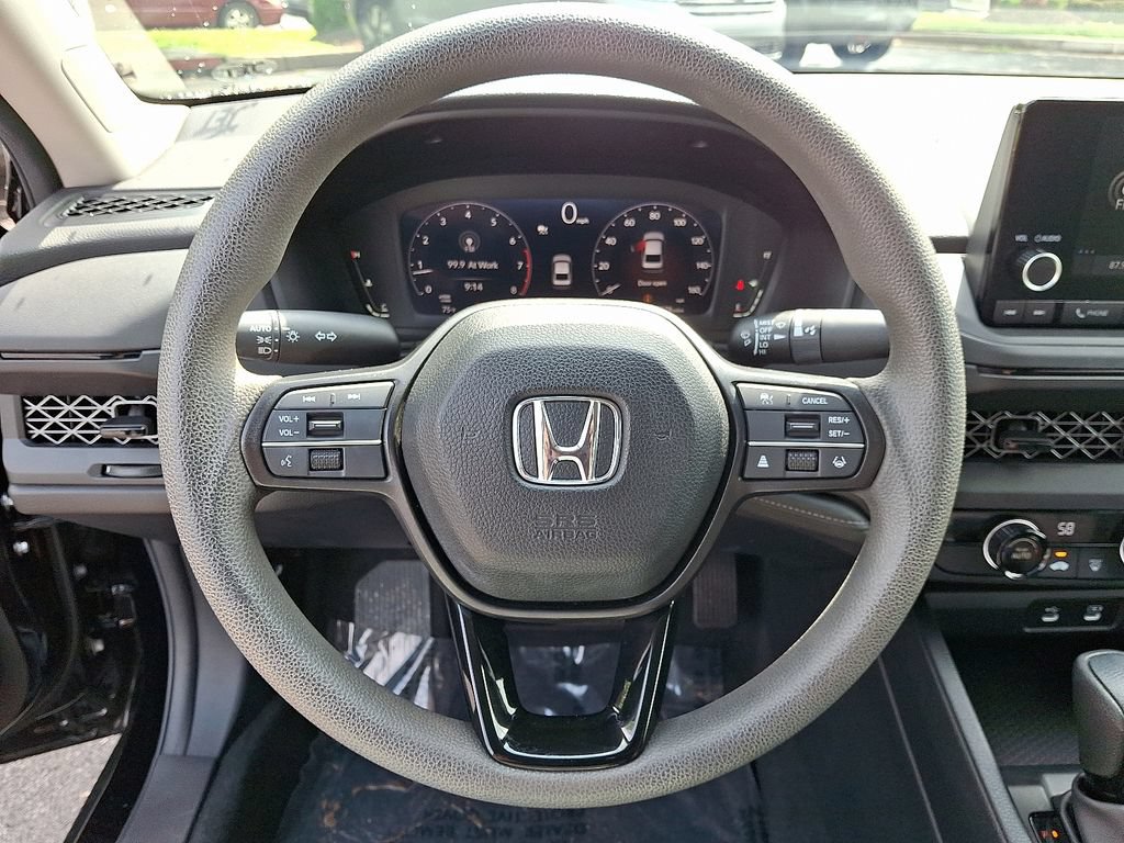 Used 2023 Honda Accord LX image 18