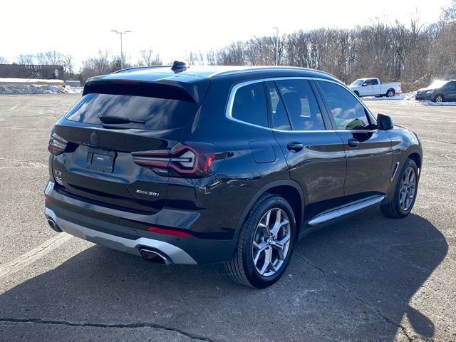 Used 2022 BMW X3 xDrive30i AWD/4WD image 3