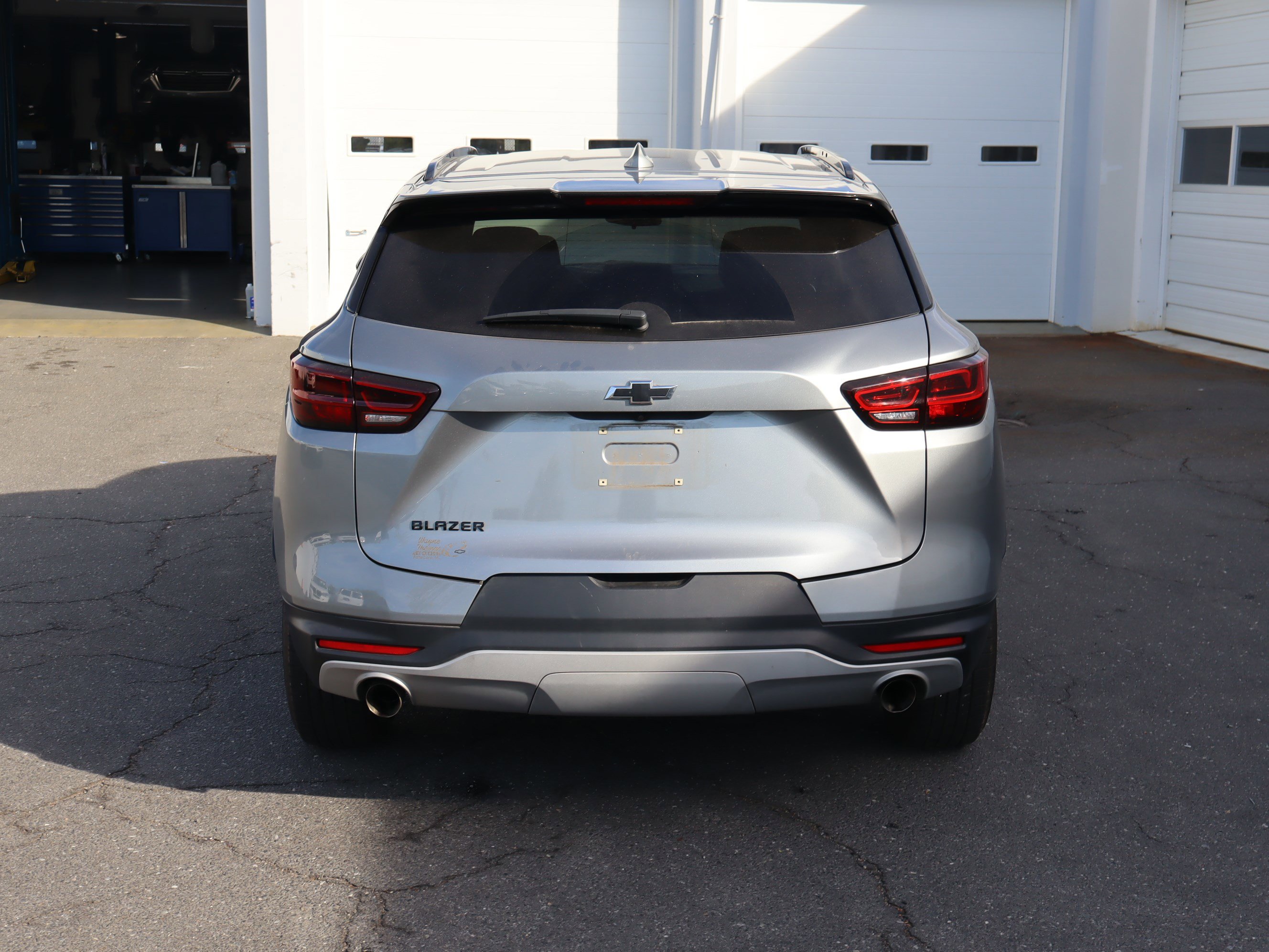 Used 2025 Chevrolet Blazer LT w/ Midnight/Sport Edition image 9