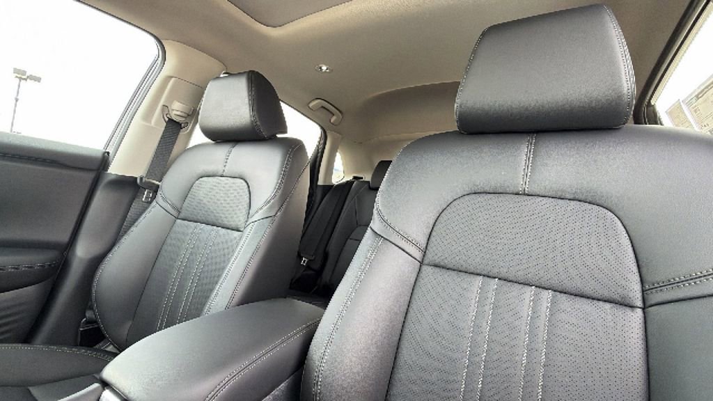 New 2026 Honda HR-V EX-L image 11