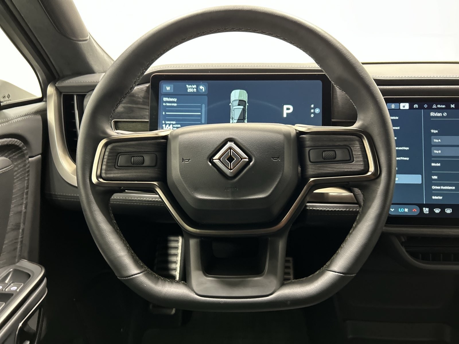 Used 2022 Rivian R1S Launch Edition Quad AWD/4WD image 28