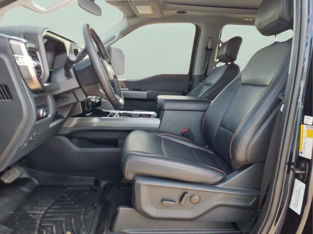 Used 2025 Ford F250 Lariat w/ Lariat Ultimate Package AWD/4WD image 15