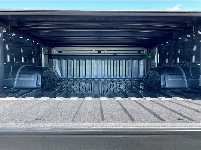 Used 2023 Chevrolet Silverado 1500 LT AWD/4WD image 28