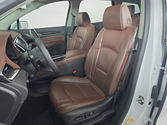 Used 2018 Buick Enclave Avenir w/ Avenir Technology Package AWD/4WD image 16