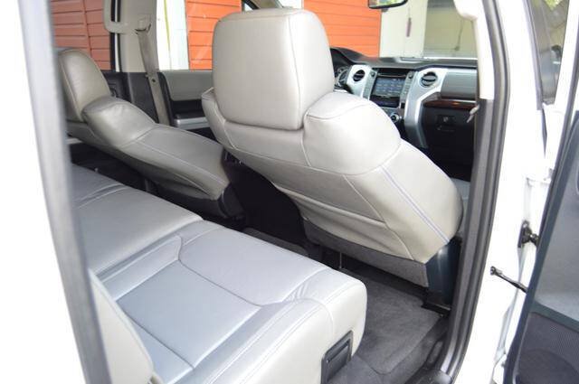 Used 2016 Toyota Tundra Limited w/ Limited Premium Package AWD/4WD image 43